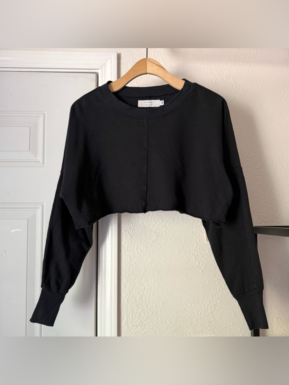 KNOMADIK‎ BY JOHN PATRICK Black womens fleece cotton cropped crew neck sweater